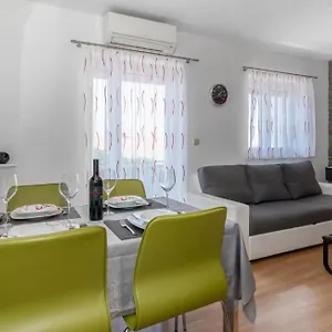 Dario Apartman Novi Vinodolski